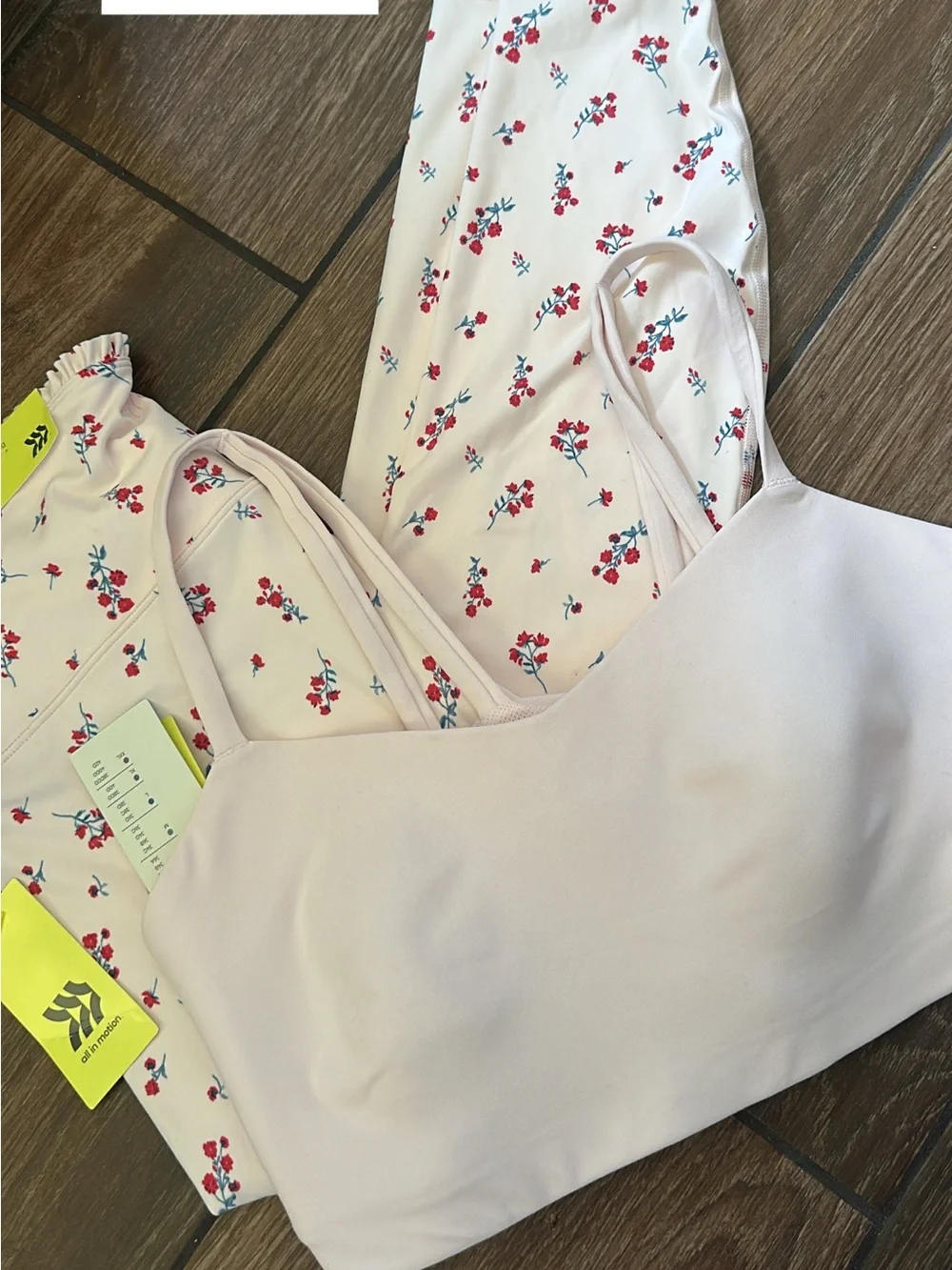 Pink leggins and sport bra all in motion set